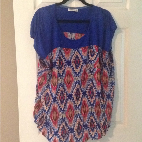 Cato Tops - Pattern top